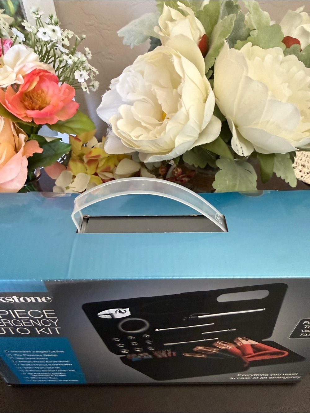 ππ BROOKSTONE 35 PIECE CAR EMERGENCY AUTO KIT. BRAND SEALED IN BOX! - Picture 15 of 16
